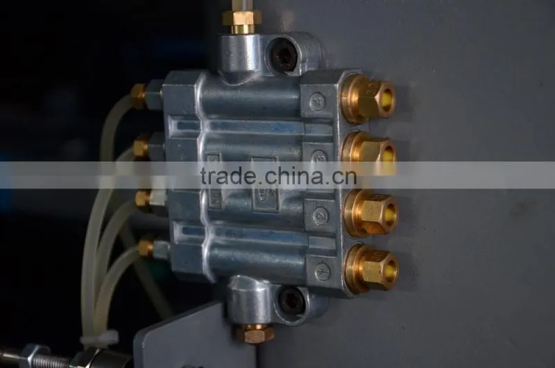 High Speed Tableware Plastic Injection Molding Machine