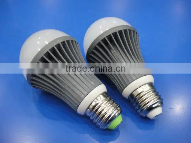 E27 plastic injection LED lamp bulb 7W