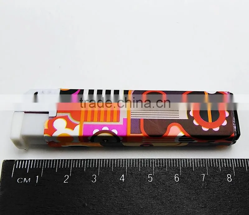 2016 Customized sticker refillable plastic electronic lighter for cigarette