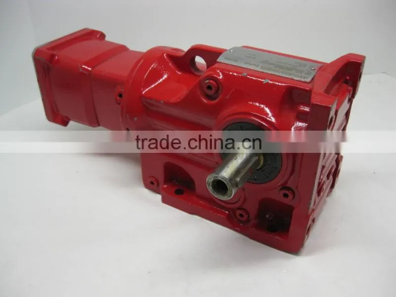 Helical-bevel reduction gearbox motor