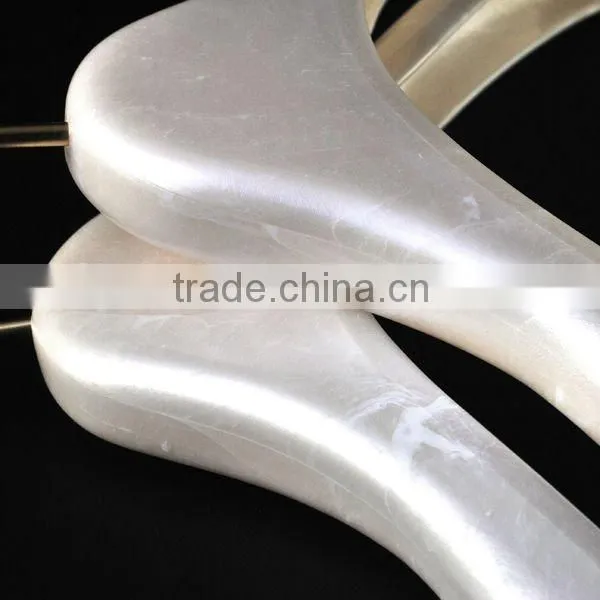 Pale Pink Marbled Plastic Jacket Hanger for Bathroom Accessory