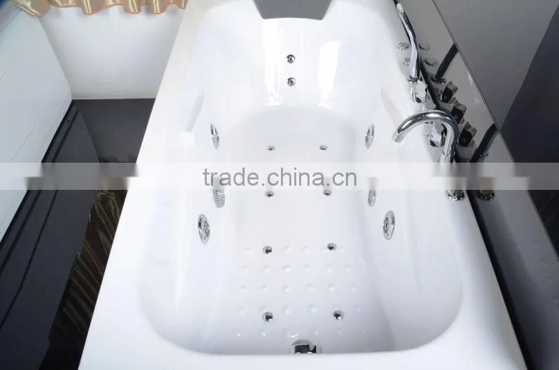 Rectangle Freestanding Bathtub with Pillow 1700*850*600mm