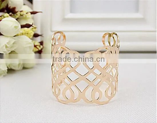 South Korean round hollow women bangles with gold plated