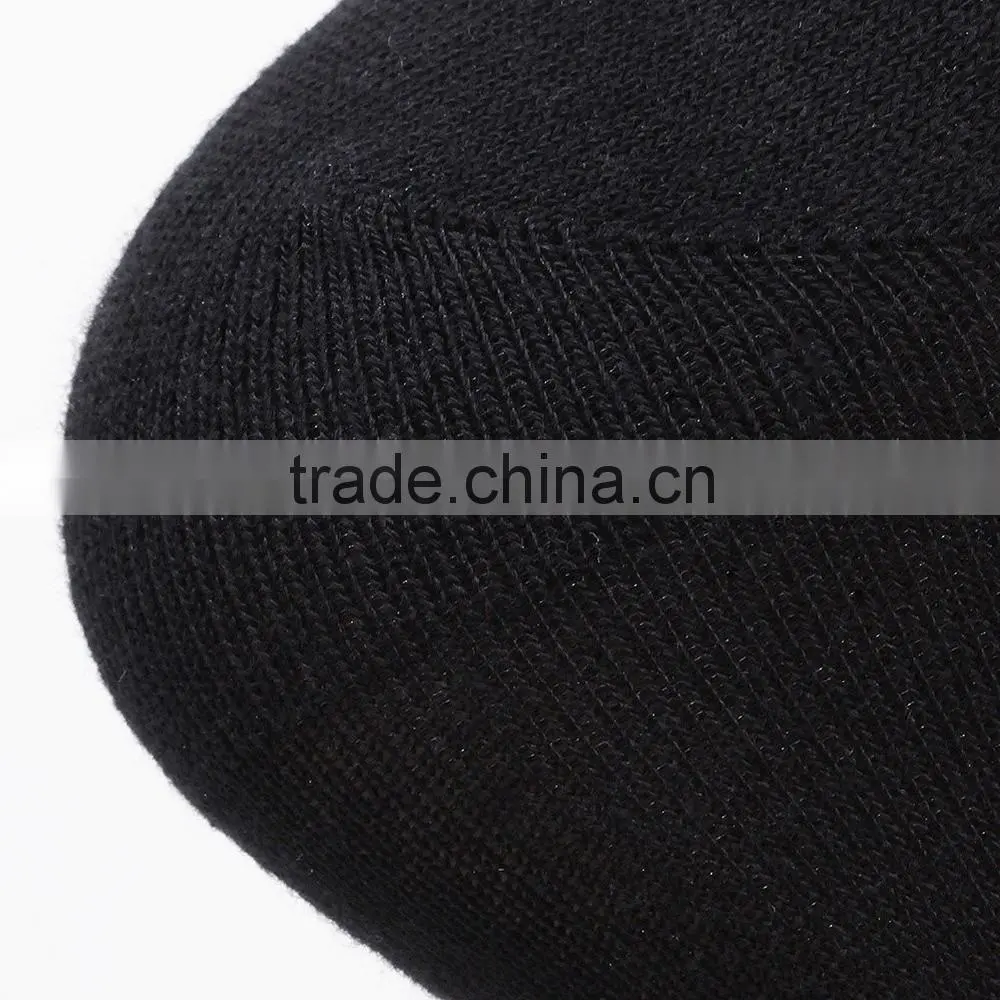 2016 Wholesale Absorbency and permeab New design solid color men dress socks