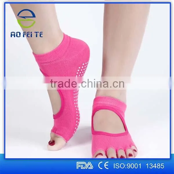 5-Toe Yoga Socks for Exercise, Pilates & Workout