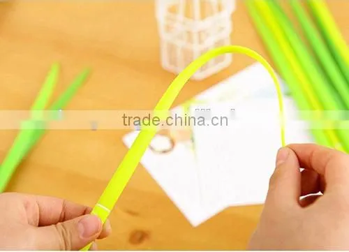 2014 hot custom green grass leaf silicone pen