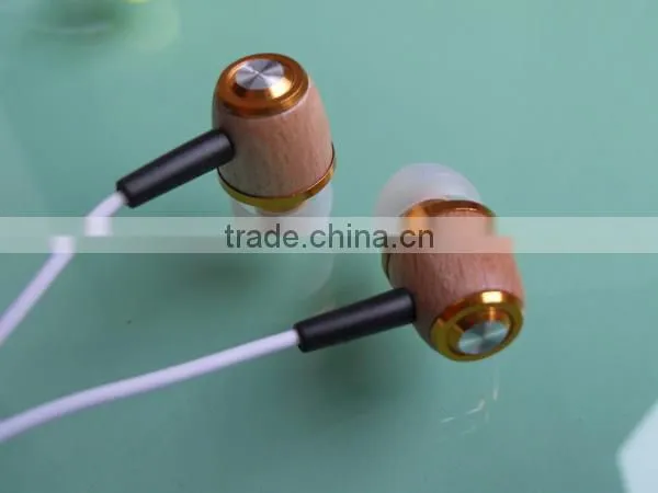 Super bass wooden in-ear earbud&earpiece in ear With mic in retail pack