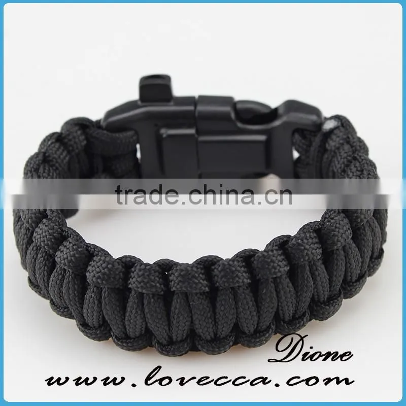 Survival Gear Christmas Paracord Survival Bracelet Fashion Sport Bracelet with Firestarter and Striker
