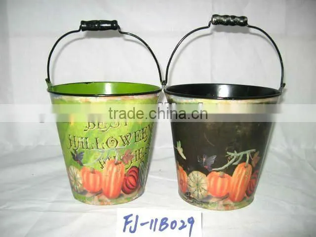 Halloween round handle Tin pot