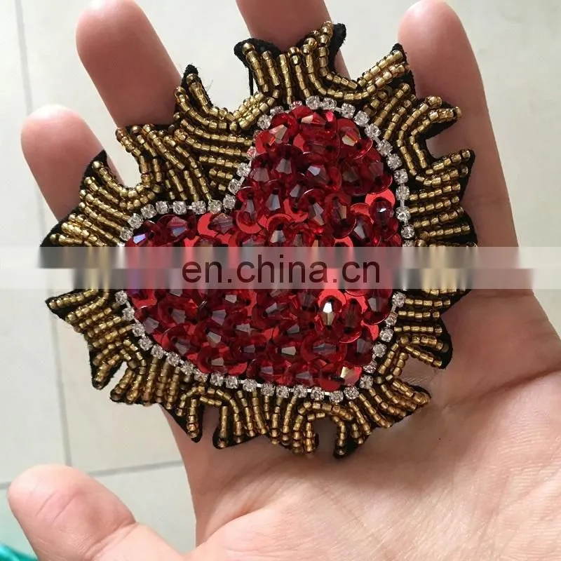 2017 New Handmade Beaded Patch Sew On Fire Heart Rhinestones Patches