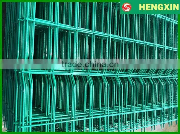 PVC coated welded wire mesh fence panel