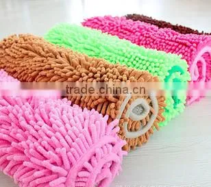 Anti-slip base high pile floor mat