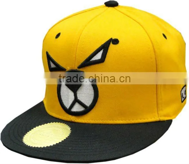 flat bill fitted baseball cap with contrasting piping string