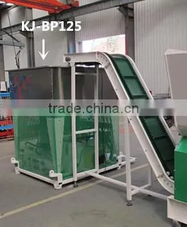 oil palm fibers hydraulic brick making machine 7.5kw exported to Russia