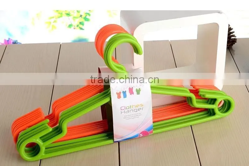 colorful plastic clothes hanger/pp cloth hanger