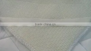 3D mesh mattress protector