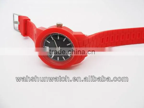 2013 lovely item popular design silicone watches men hot sale