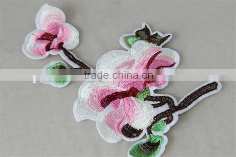 beautiful pink color wild peach flower embroidery patch fashion applique polyester logo patches for garment