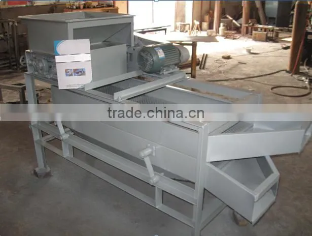 good performance hazelnut cracking machine/hazelnut shelling machine/hazelnut sheller