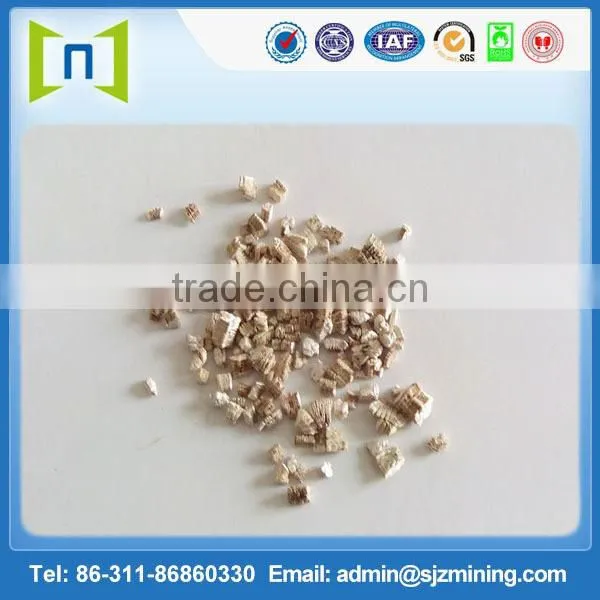 Silver expanded horticulture vermiculite