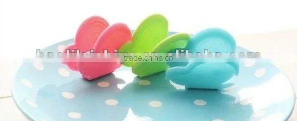Free Packing Cute Animal Shape Silicone Gloves/Kitchen ware
