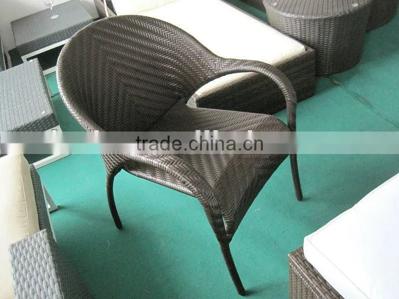 V weave rattan chair