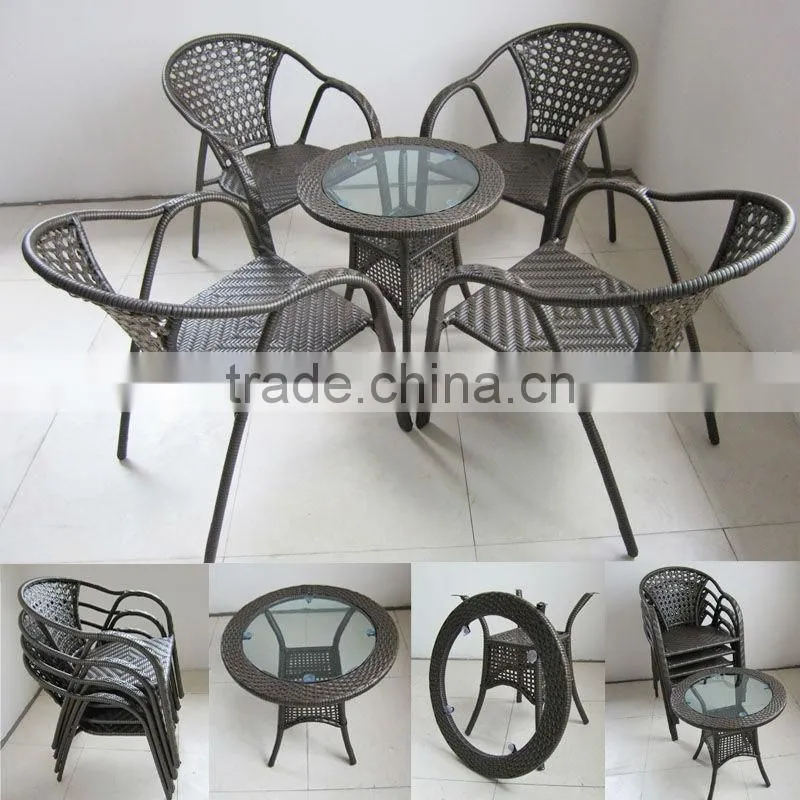 rattan round table and chairs