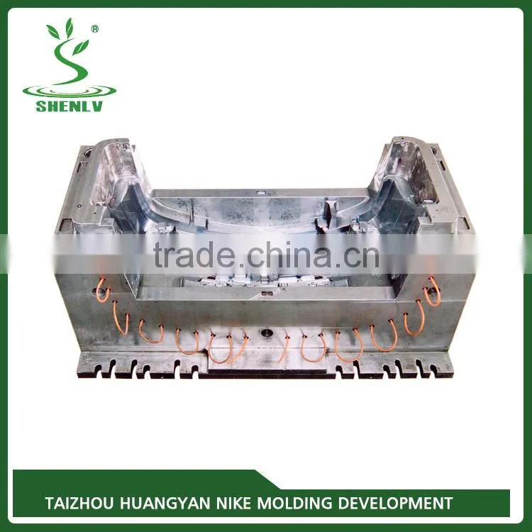 China Latest top consumable and top consumable square bucket injection mould making