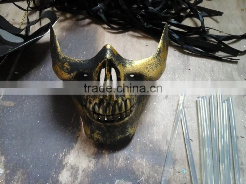 Plastic Cheap Halloween Horror Skull Half Face Jaw Mask