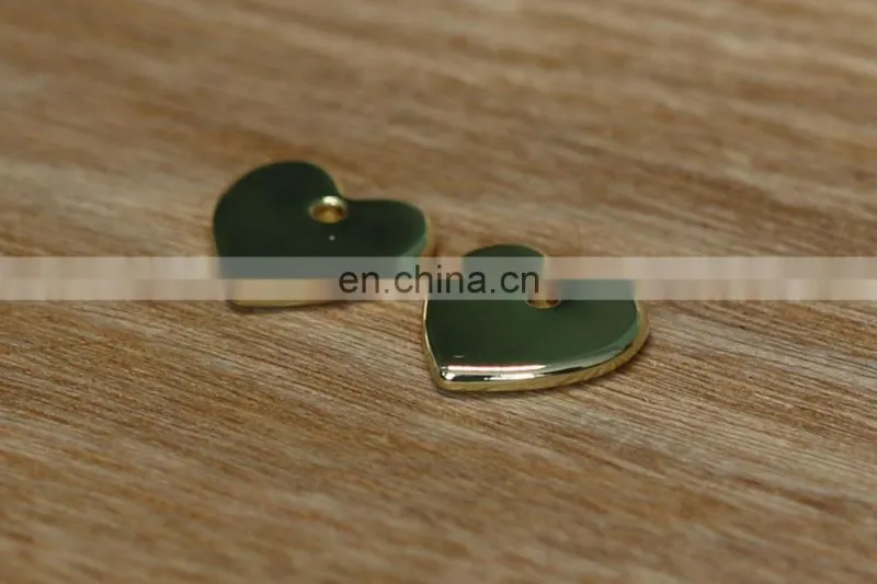 Custom Logo Gold Heart Metal Clothing Labels Garment Accessories