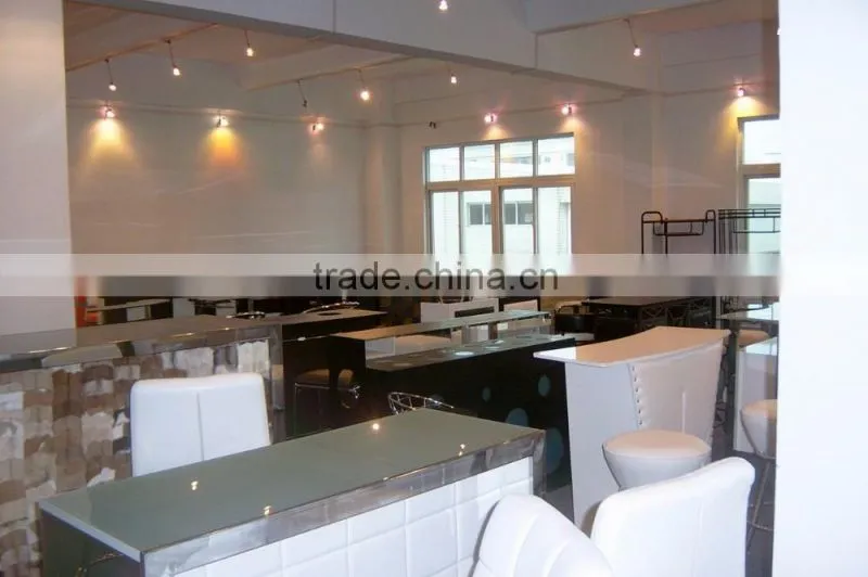 Bar Counter with Chairs