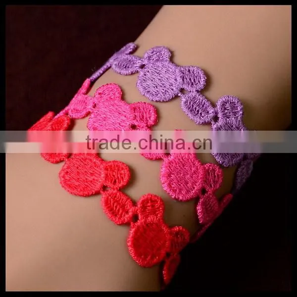 Trends in Italy : Friend lace Clover bracelet Handmade The New
