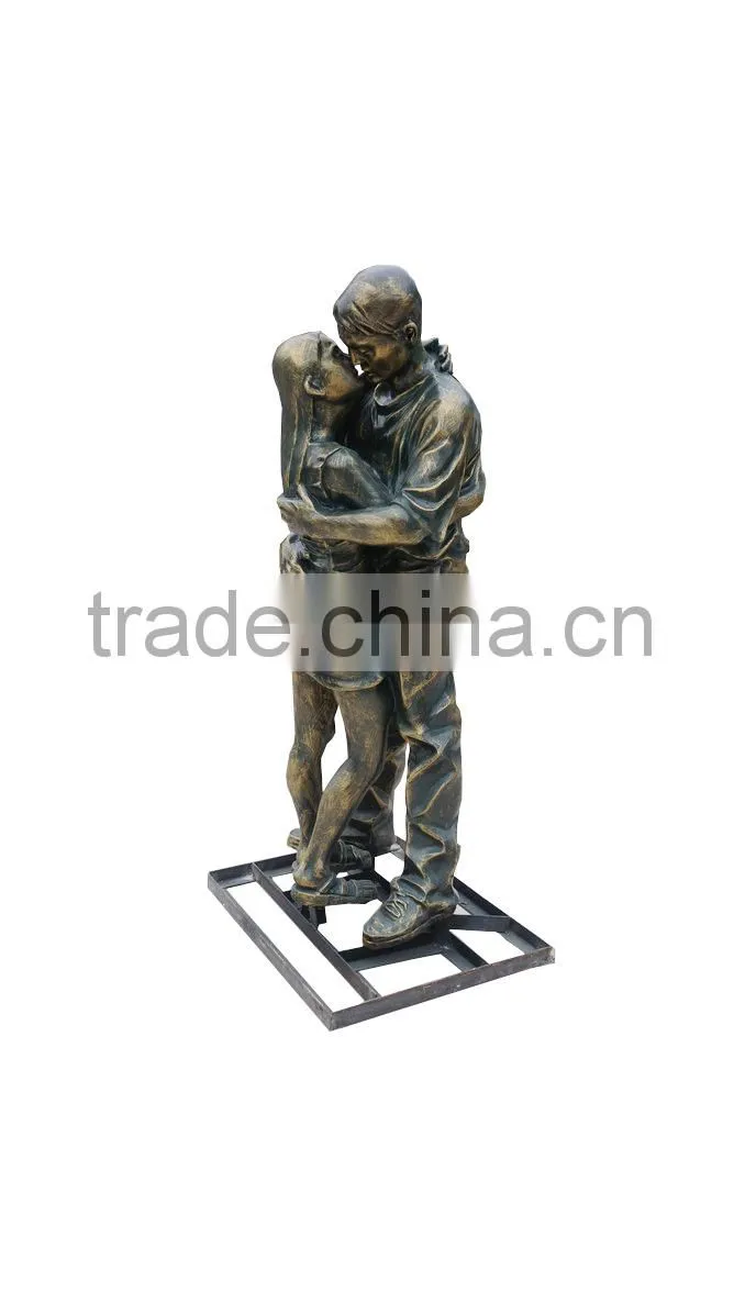 fiberglass lovers statue to imitate the copper color
