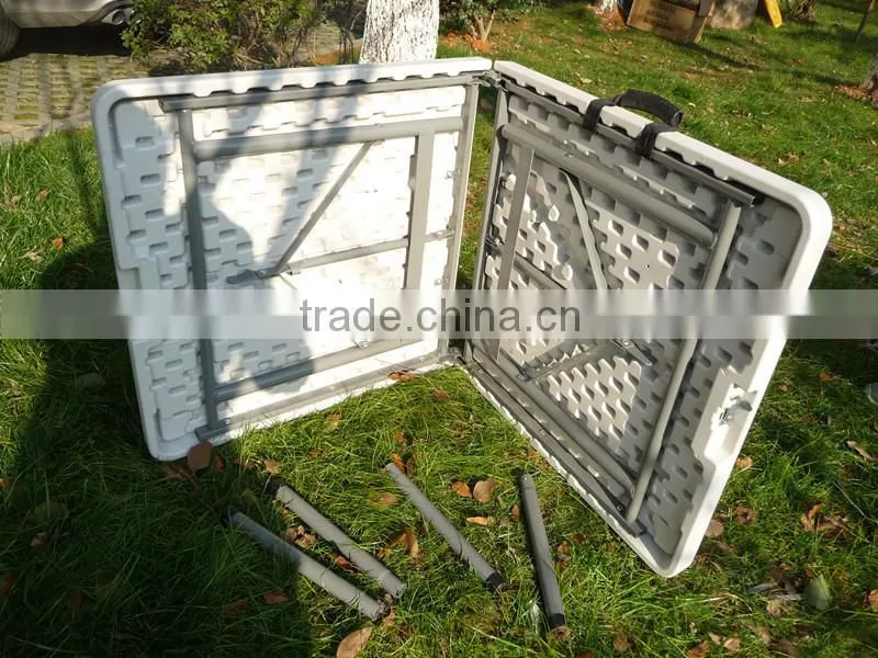 4FT Strong and durable blow molded folding table