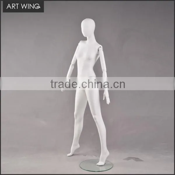 white plus size dummy