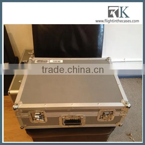 Transport dj equipment road cases