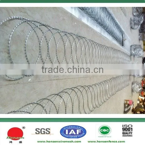Good quality big discount razor wire prison fence
