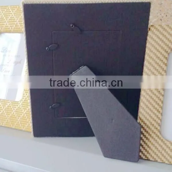 Cloth and paper photo frame design