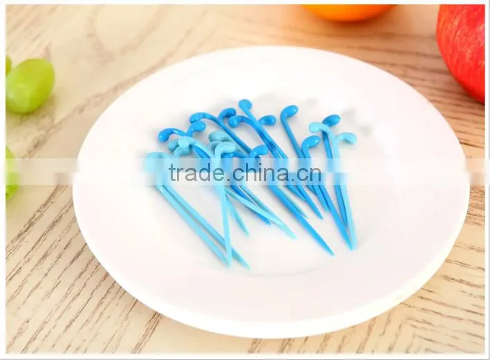 Wholesale Stock Small Order Lovely Beluga Fruit Fork