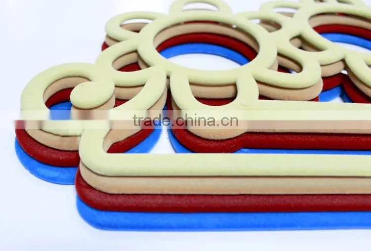 kimono plastic flower scarf hanger