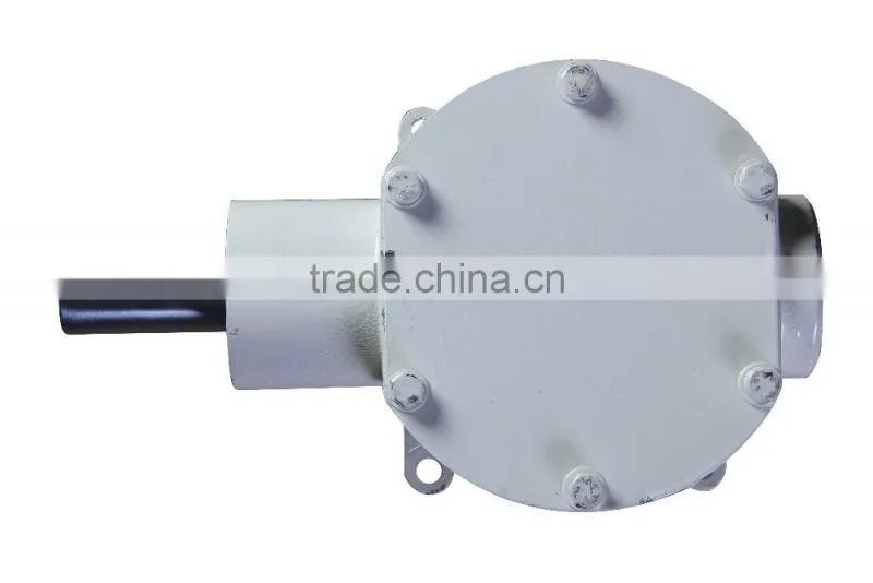 Customized harvester gearbox for agricultural machine