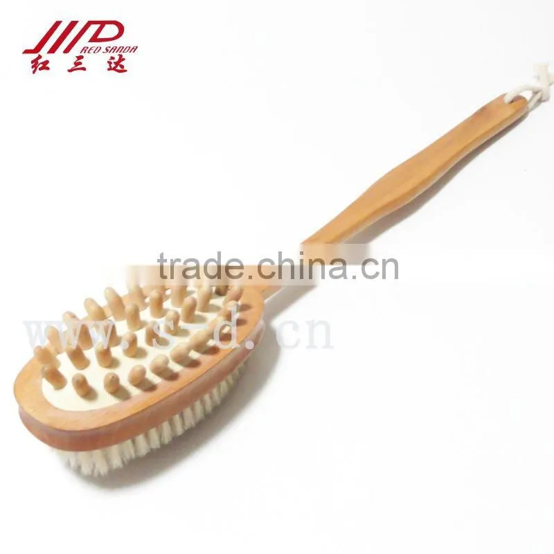 Wooden long handle bath brush with pig hair for massage
