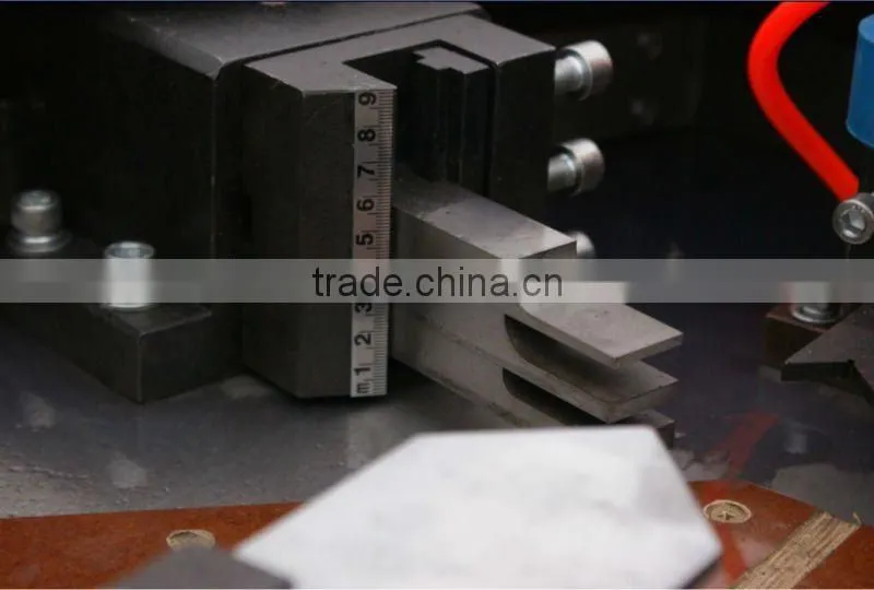 Single head Crimping Machine / Aluminum corner crimper machine