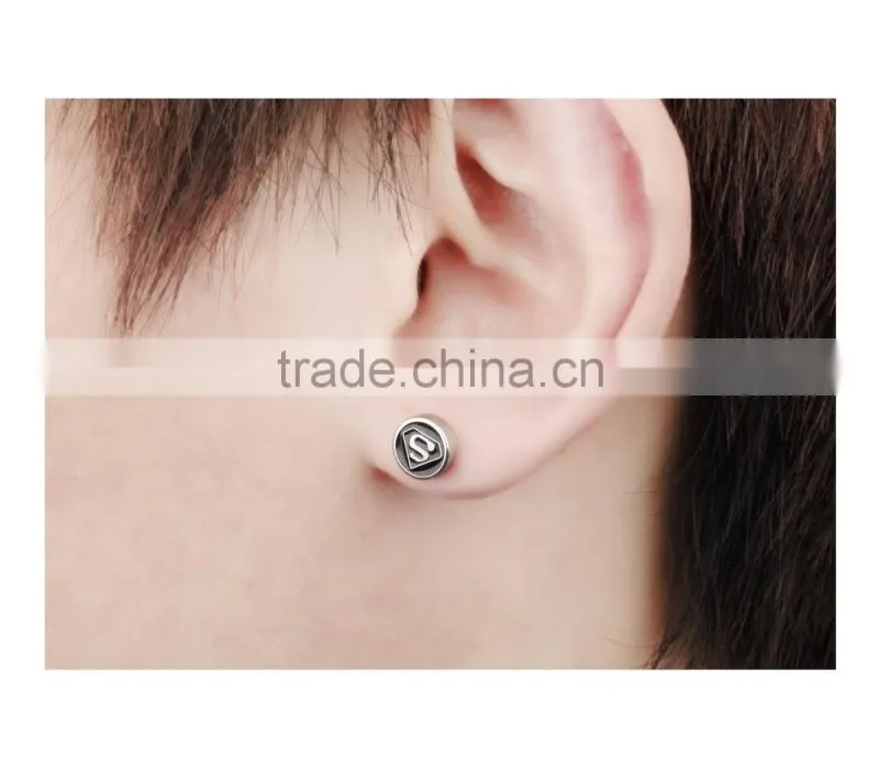 2016 fashion stainless steel body jewelry famous brand superman personalized earring