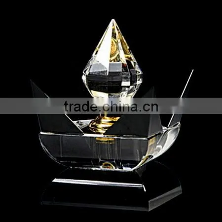 2016 Popular and fashionable crystal perfume bottle for graceful women