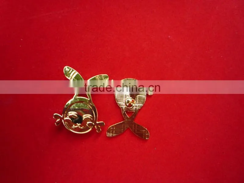 Fashionable Sport Game Iron Pin Badge