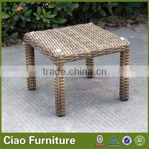 Outdoor rattan coffee table / lounge side table with glass
