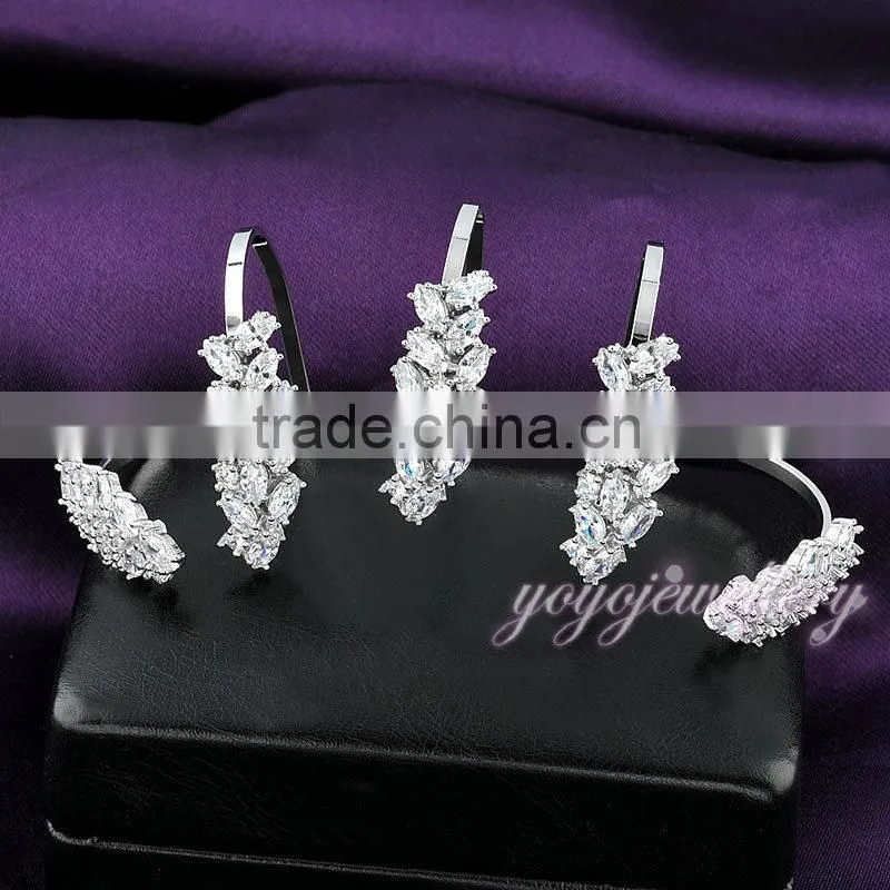 Wholesale cheap fashion jewelry zircon hand palm bracelet