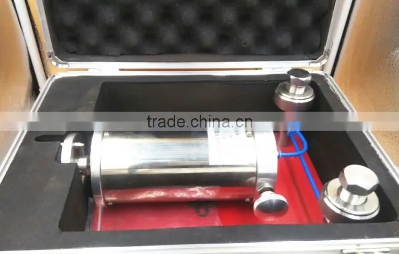 Manual pneumatic pressure calibrator