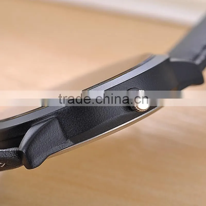 Low MOQ Black Leather Strap Buckcle Quartz Watch